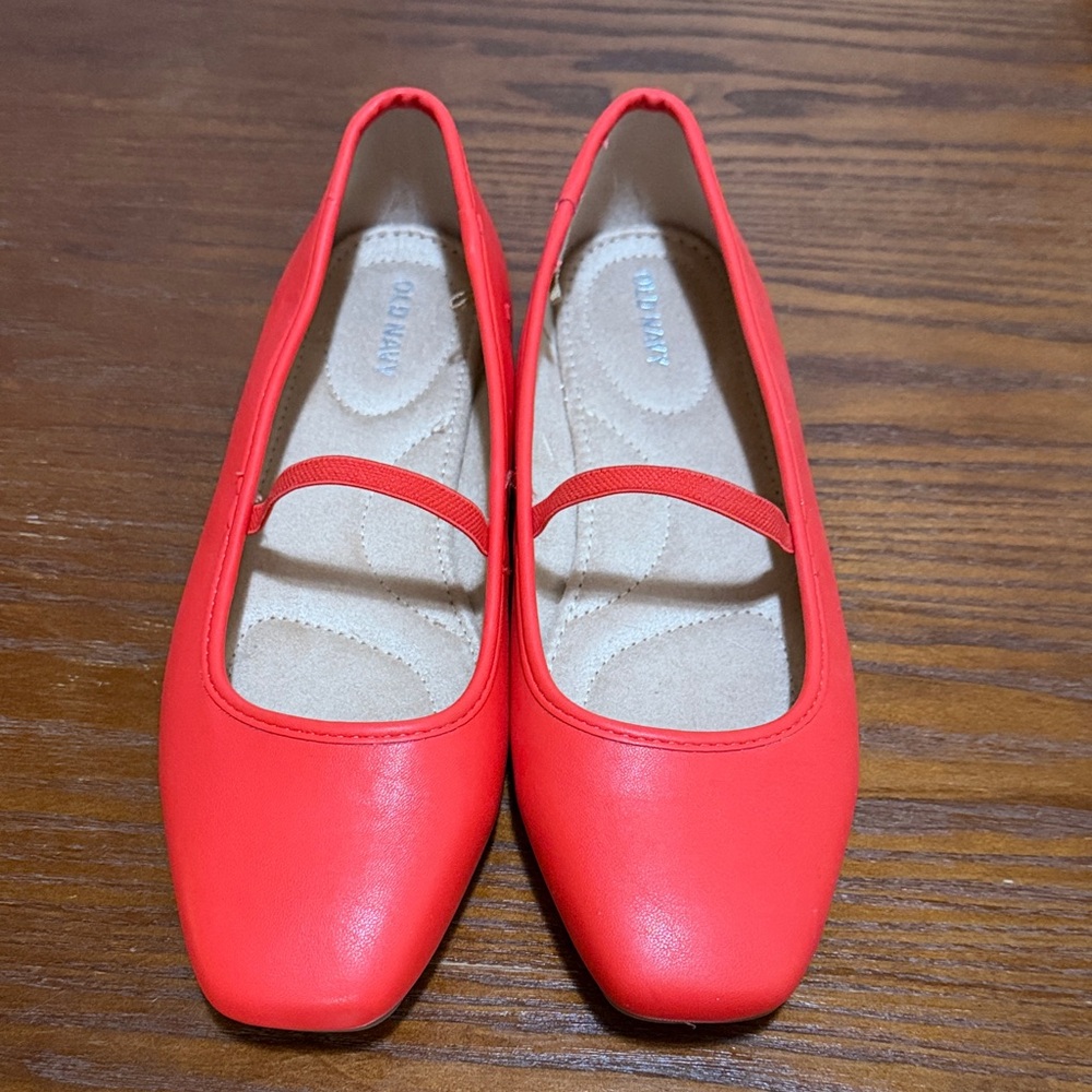 Old Navy Red Ballet Flats